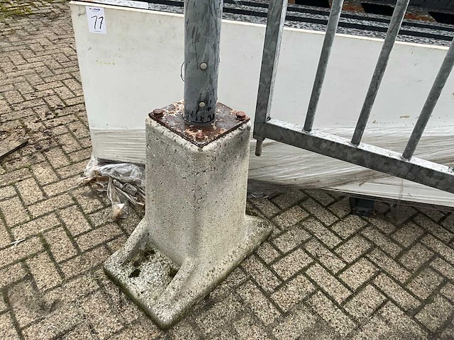 Heras looppoort - afbeelding 4 van  5
