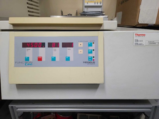 Heraues - lobofuse 400r - gekoelde centrifuge - 1995 - afbeelding 4 van  5