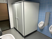 Herbokern - 2-deurs sanitaire cabine hpl - afbeelding 1 van  8