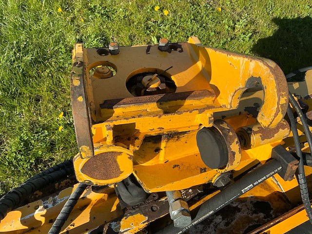 Herder klepelmaaier - afbeelding 4 van  19