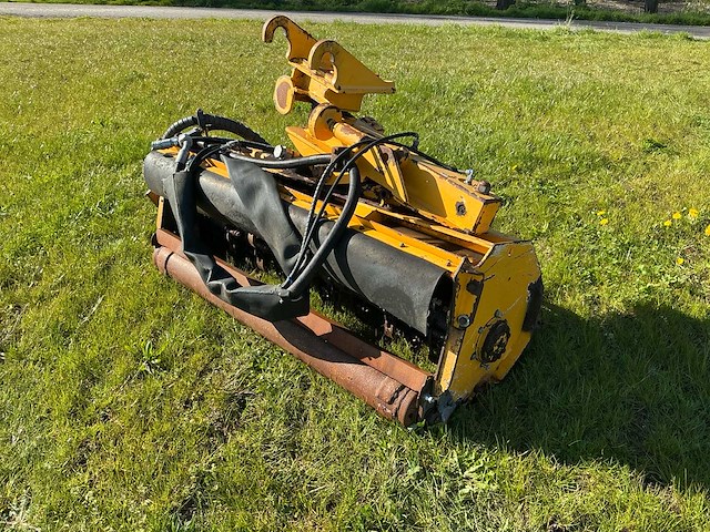 Herder klepelmaaier - afbeelding 15 van  19