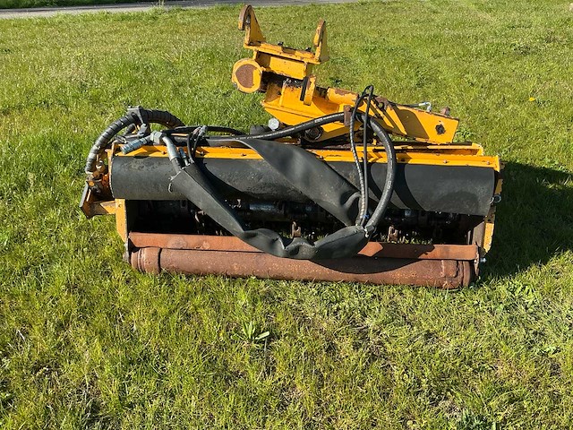 Herder klepelmaaier - afbeelding 16 van  19