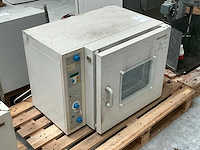Hereaus ut6060 laboratoriumoven - afbeelding 1 van  4