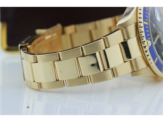 Heren polshorloge, rolex, oyster perpetual submariner, champagne wijzerplaat, 2005 - afbeelding 9 van  15