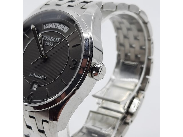 Heren polshorloge, tissot, t-classic t038430 - afbeelding 13 van  15