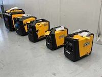Herfstuitverkoop heftrucks, generatoren , grasmaaiers & gereedschappen