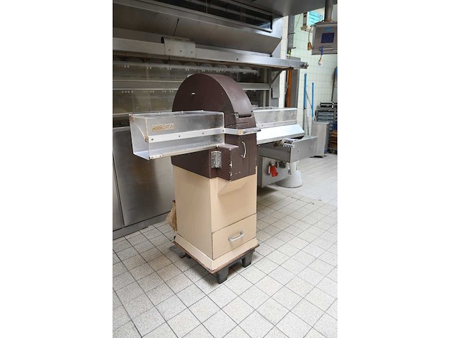 Herlitzius roggenbrood snijmachine - afbeelding 2 van  5