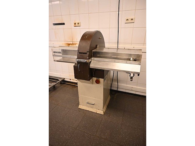 Herlitzius roggenbrood snijmachine - afbeelding 2 van  8