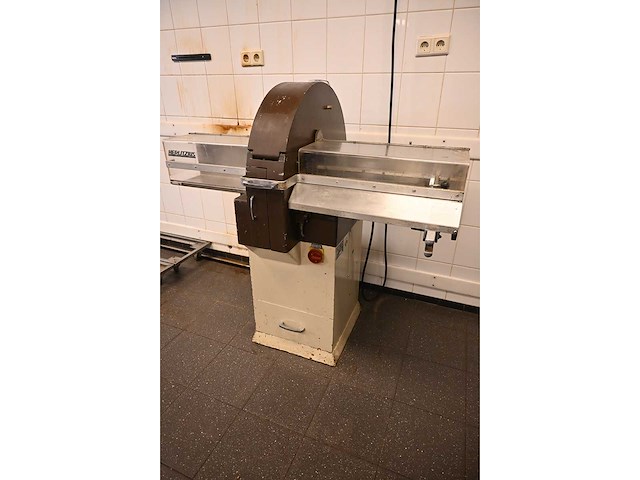 Herlitzius roggenbrood snijmachine - afbeelding 3 van  8