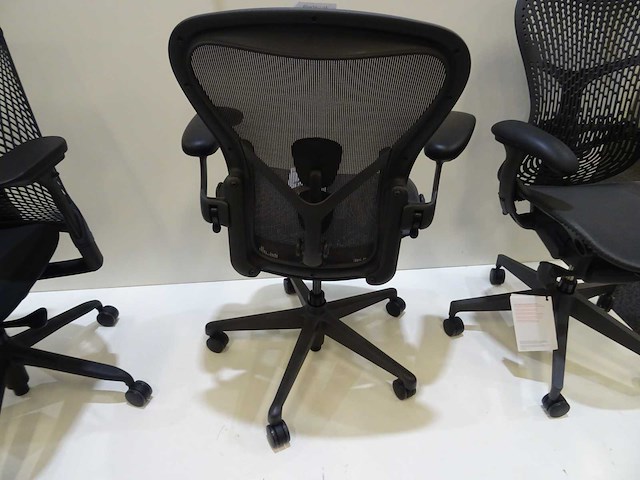 Herman miller - aeron - bureaustoel - afbeelding 3 van  3