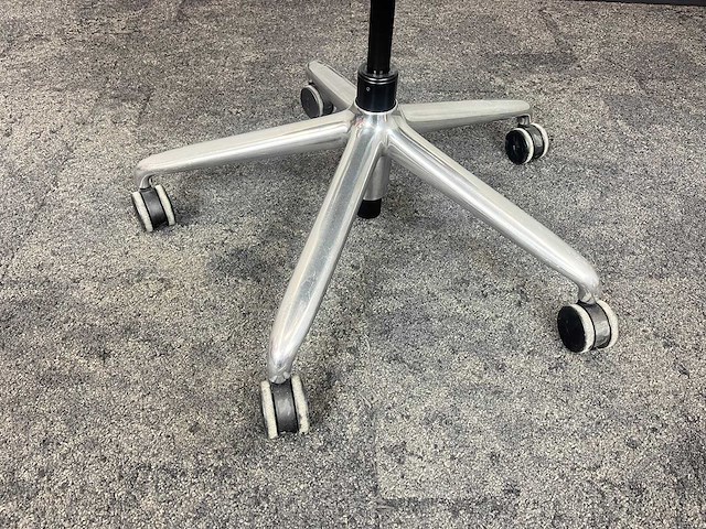 Herman miller - ergonomische bureaustoel - afbeelding 10 van  10