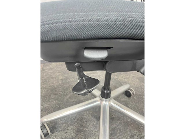 Herman miller - ergonomische bureaustoel - afbeelding 10 van  11