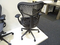 Herman miller - mirra 2 - bureaustoel - afbeelding 2 van  2