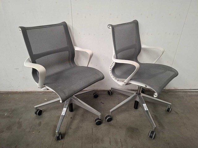 Herman miller - setu - vergaderstoel (2x) - afbeelding 2 van  6