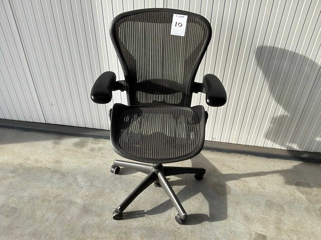 Herman miller aeron - b - desk chair - afbeelding 5 van  5