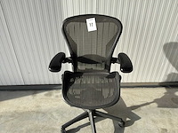 Herman miller aeron - b - desk chair - afbeelding 3 van  5