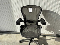 Herman miller aeron - b - desk chair - afbeelding 3 van  5