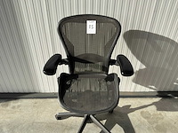 Herman miller aeron - b - desk chair - afbeelding 3 van  5