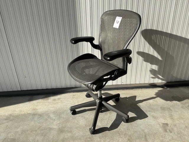 Herman miller aeron - b - desk chair - afbeelding 1 van  3