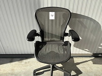 Herman miller aeron - b - desk chair - afbeelding 2 van  3