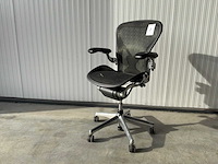 Herman miller aeron - b - desk chair