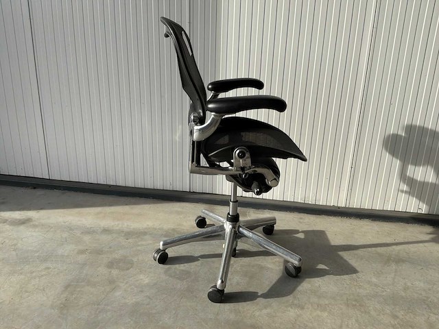 Herman miller aeron - b - desk chair - afbeelding 2 van  6
