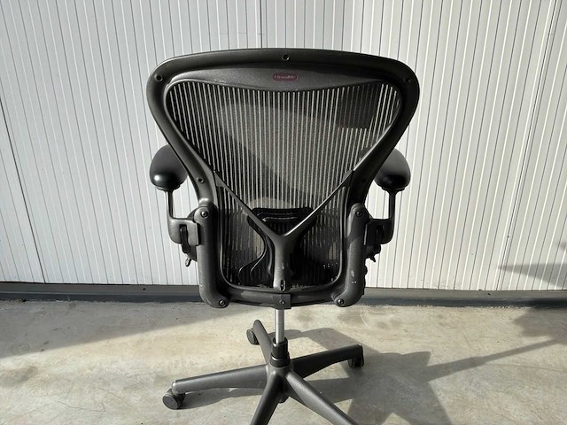 Herman miller aeron - b - desk chair - afbeelding 5 van  7