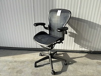 Herman miller aeron - b - desk chair
