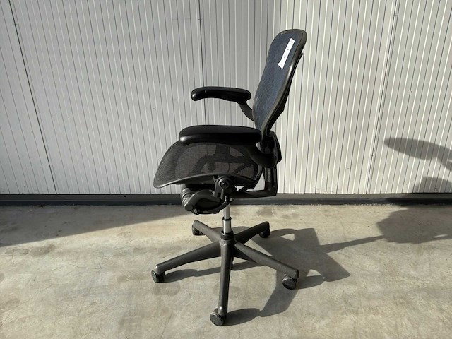 Herman miller aeron - b - desk chair - afbeelding 2 van  7