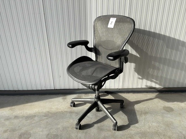 Herman miller aeron - b - desk chair - afbeelding 1 van  5