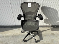 Herman miller aeron - b - desk chair - afbeelding 3 van  5