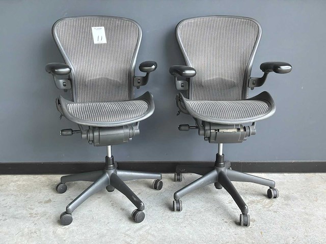 Herman miller aeron b bureaustoel (2x) - afbeelding 1 van  10
