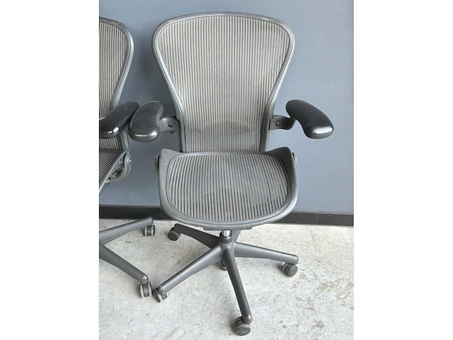 Herman miller aeron b bureaustoel (2x) - afbeelding 3 van  10