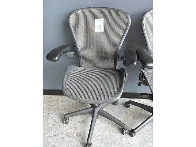 Herman miller aeron b bureaustoel (2x) - afbeelding 4 van  10
