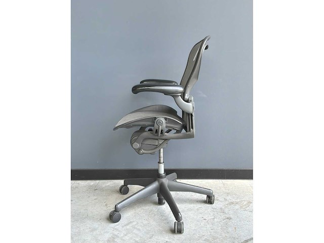 Herman miller aeron b bureaustoel - afbeelding 4 van  8