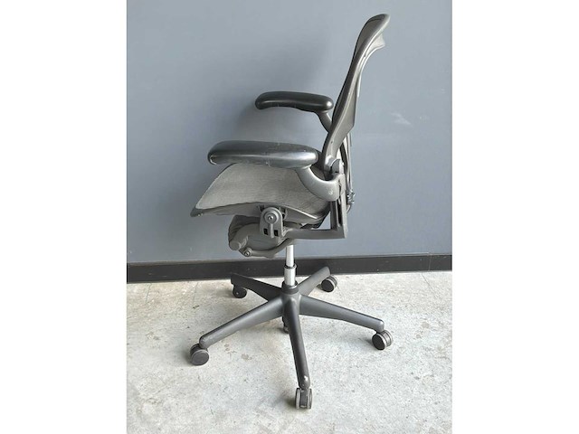 Herman miller aeron b bureaustoel - afbeelding 4 van  8