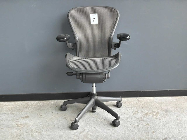 Herman miller aeron b bureaustoel - afbeelding 1 van  8