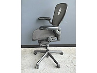 Herman miller aeron b bureaustoel - afbeelding 4 van  8
