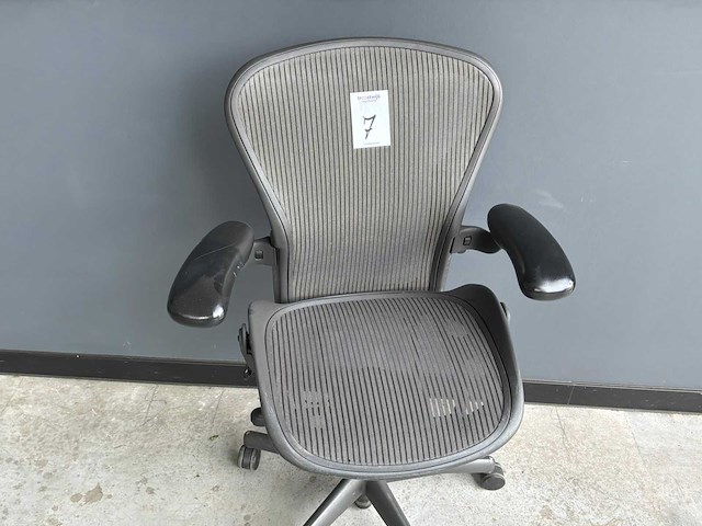 Herman miller aeron b bureaustoel - afbeelding 5 van  8