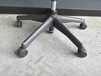 Herman miller aeron b bureaustoel - afbeelding 6 van  8