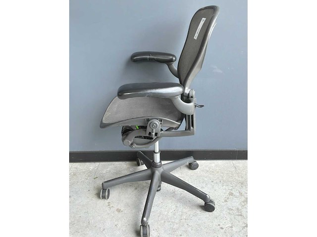 Herman miller aeron b bureaustoel - afbeelding 4 van  7
