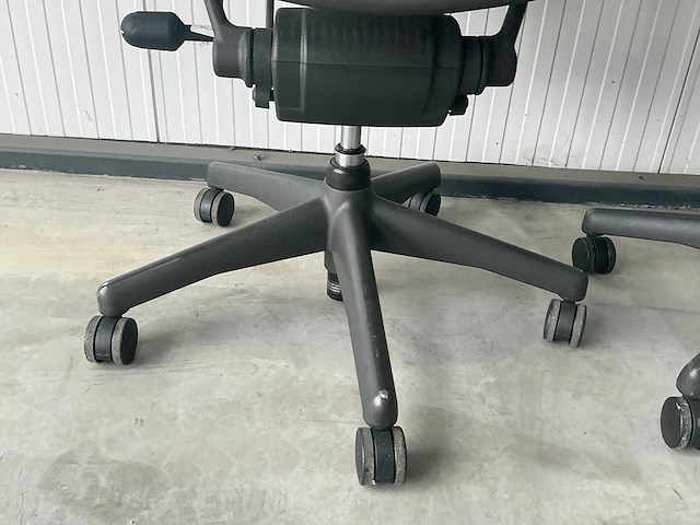 Herman miller aeron bureaustoel (2x) - afbeelding 4 van  6