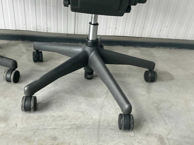 Herman miller aeron bureaustoel (2x) - afbeelding 5 van  6