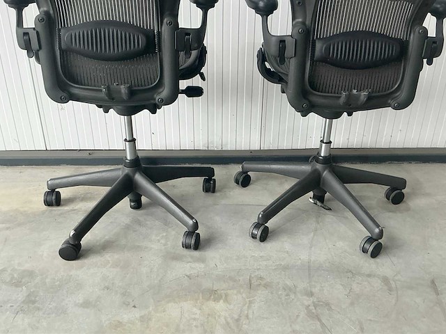 Herman miller aeron bureaustoel (2x) - afbeelding 5 van  6