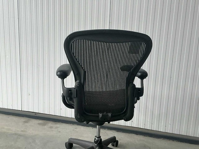 Herman miller aeron bureaustoel - afbeelding 3 van  5