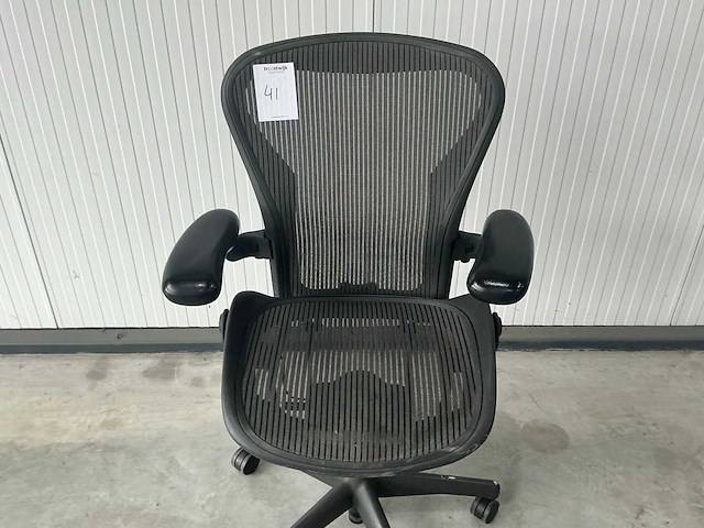 Herman miller aeron bureaustoel - afbeelding 2 van  5