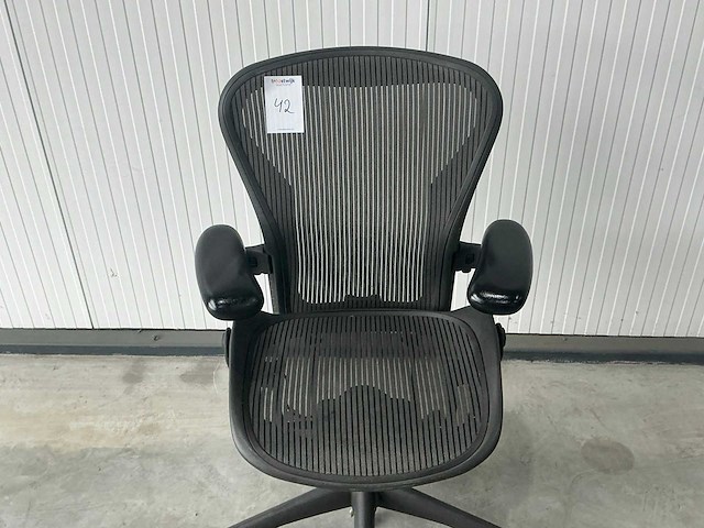 Herman miller aeron bureaustoel - afbeelding 2 van  5