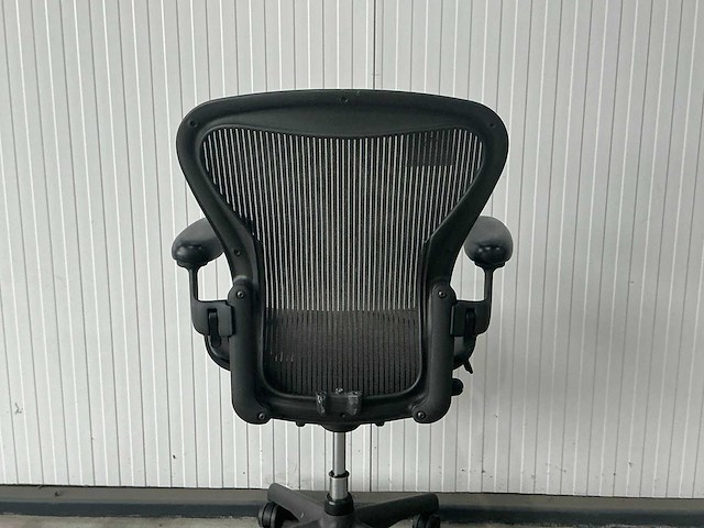 Herman miller aeron bureaustoel - afbeelding 4 van  6