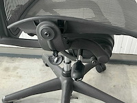 Herman miller aeron bureaustoel - afbeelding 6 van  6