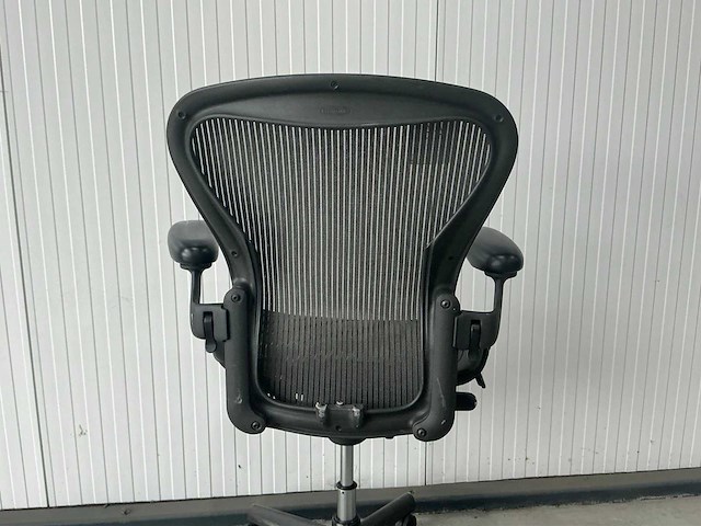 Herman miller aeron bureaustoel - afbeelding 2 van  6